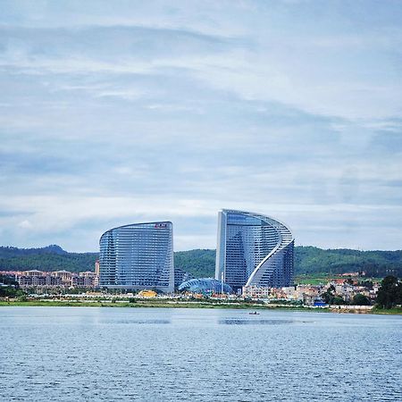 Howard Johnson Flower City Hotel Kunming Zewnętrze zdjęcie