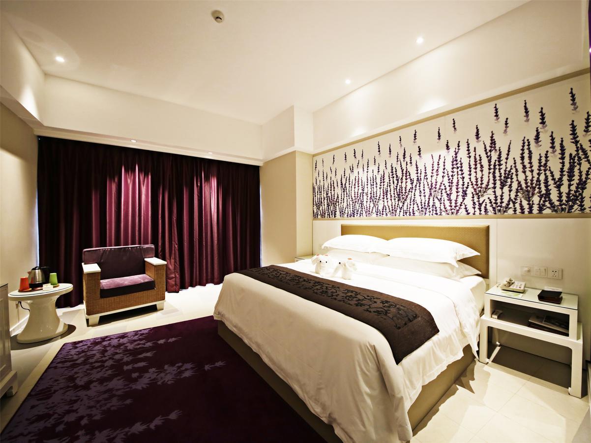 Howard Johnson Flower City Hotel Kunming Zewnętrze zdjęcie